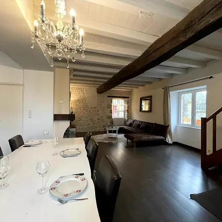 Maison Spacieuse Avec Jardin, Piscine, Spa Et Activites Pour Tous A - Fr-1-489-511 別荘 Souvigny